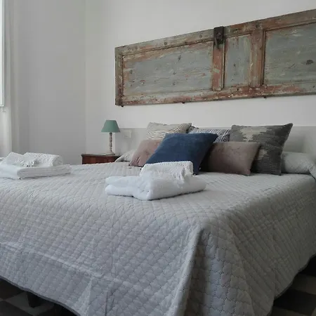 Bed & Breakfast Deja Vu 3*