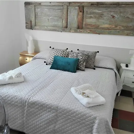 Deja Vu Bed & Breakfast Crotone