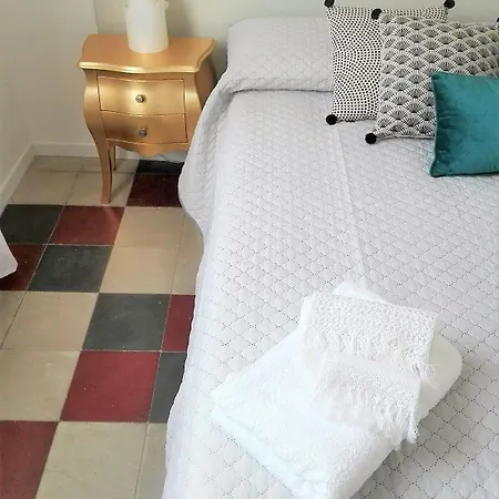 Bed & Breakfast Deja Vu 3*